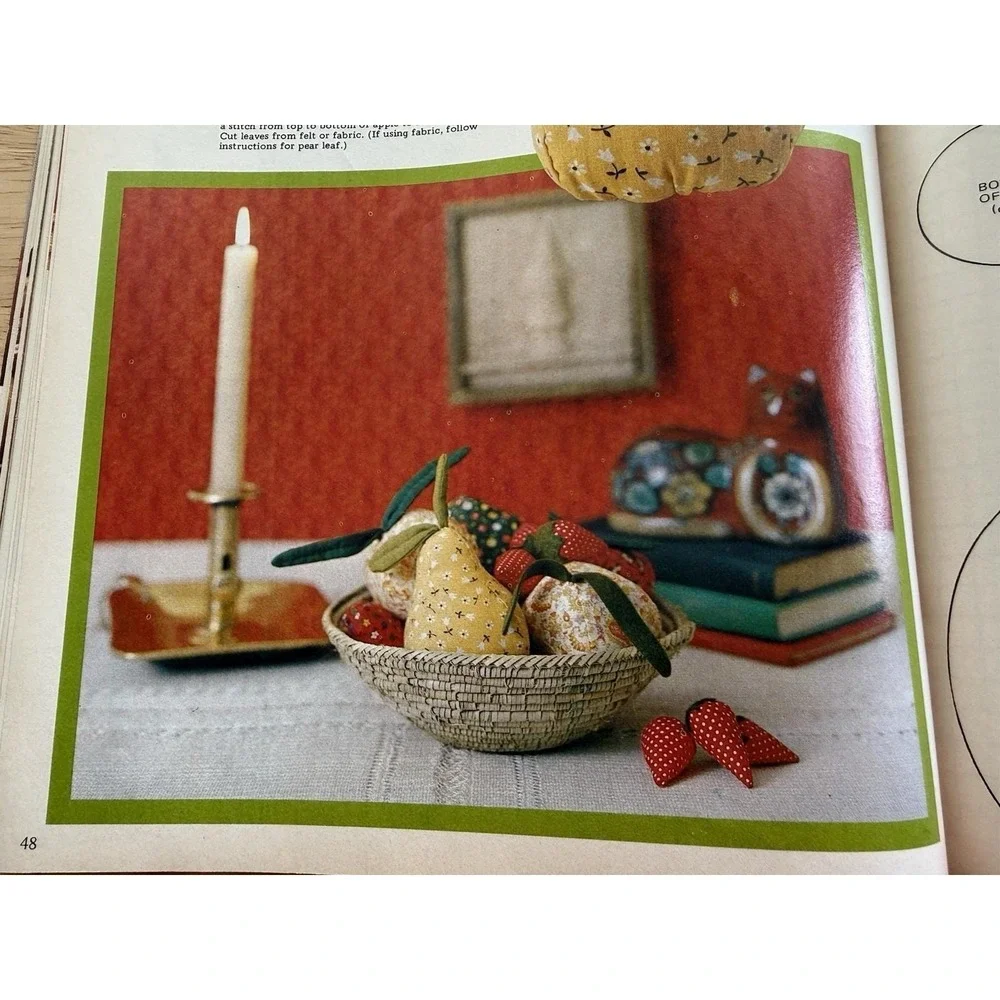 DECORATING & CRAFT IDEAS‎ Magazine August 1975 Needlework, Fabric Fruit, History
